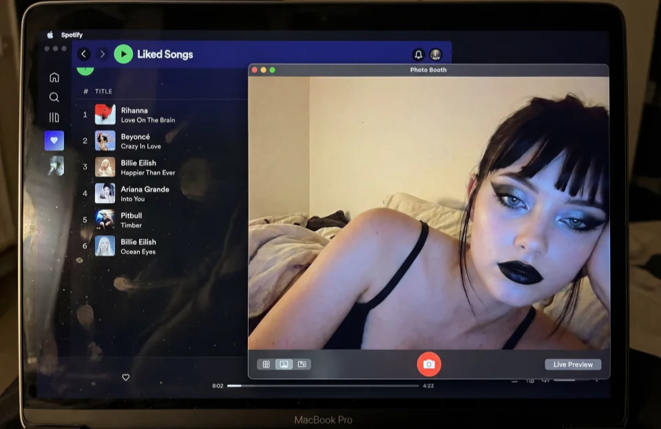 The Ultimate Guide to AI Influencers 2026